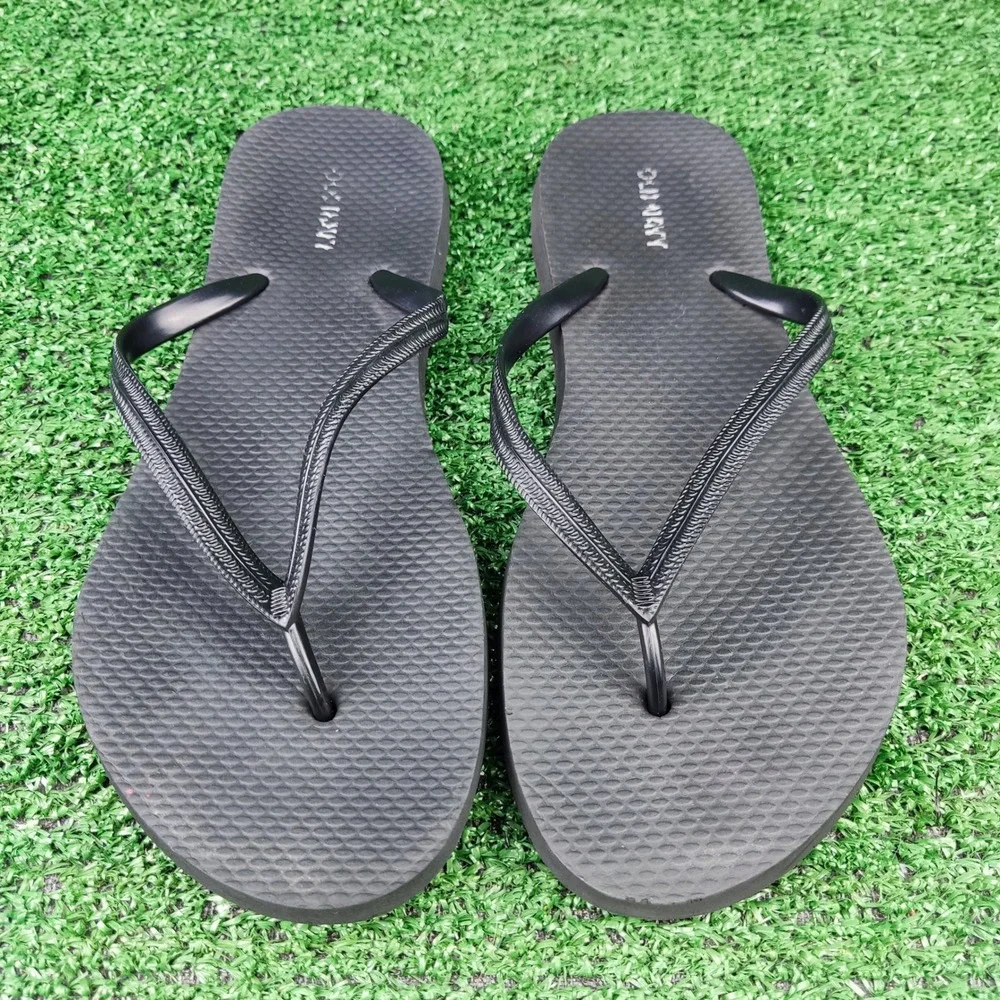 Old Navy Flip Flop Sandals Womens 8 Black Classic Thong Summer Beach Casual
